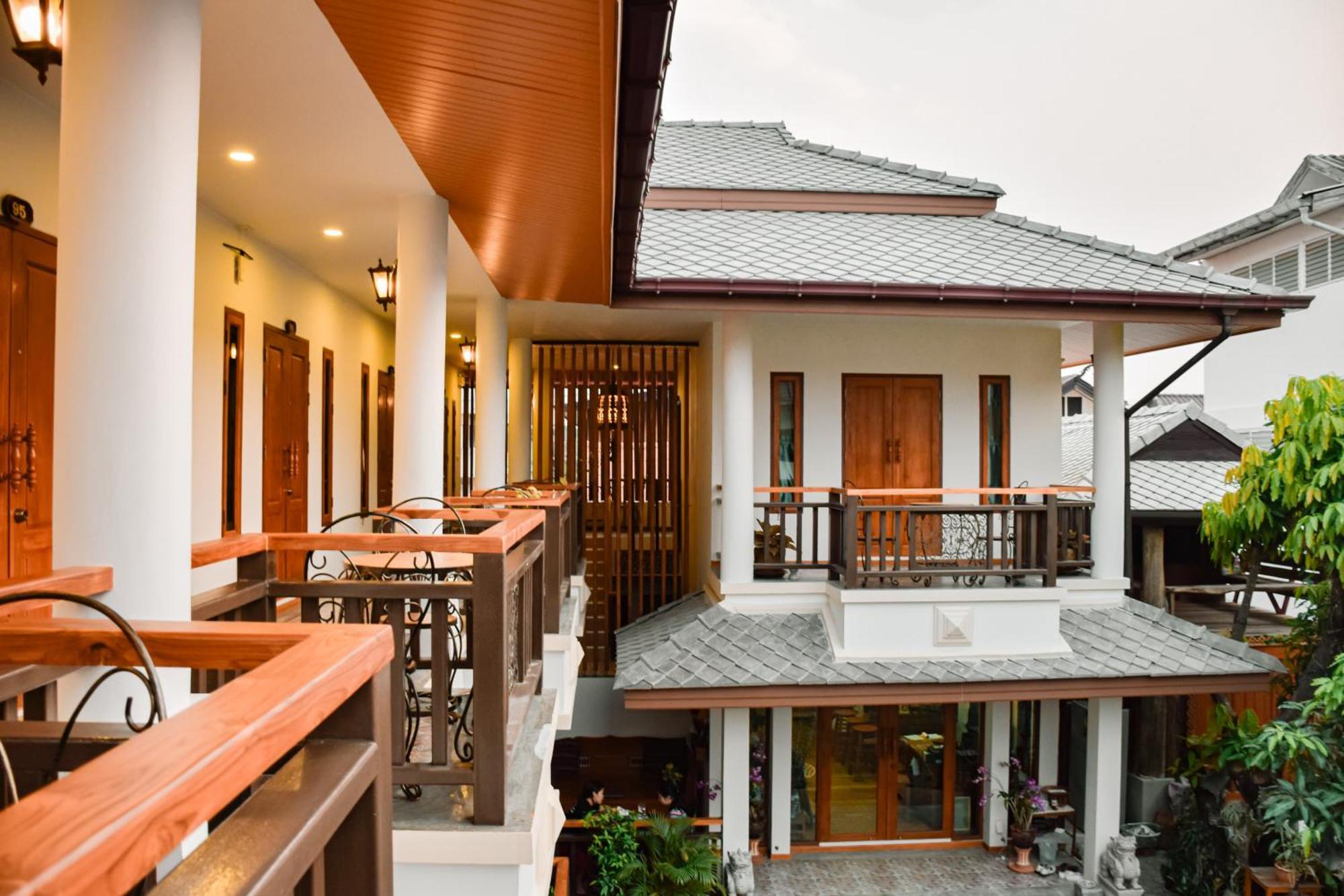 Gordnuea Boutique House Acomodação com café da manhã Chiang Mai Exterior foto