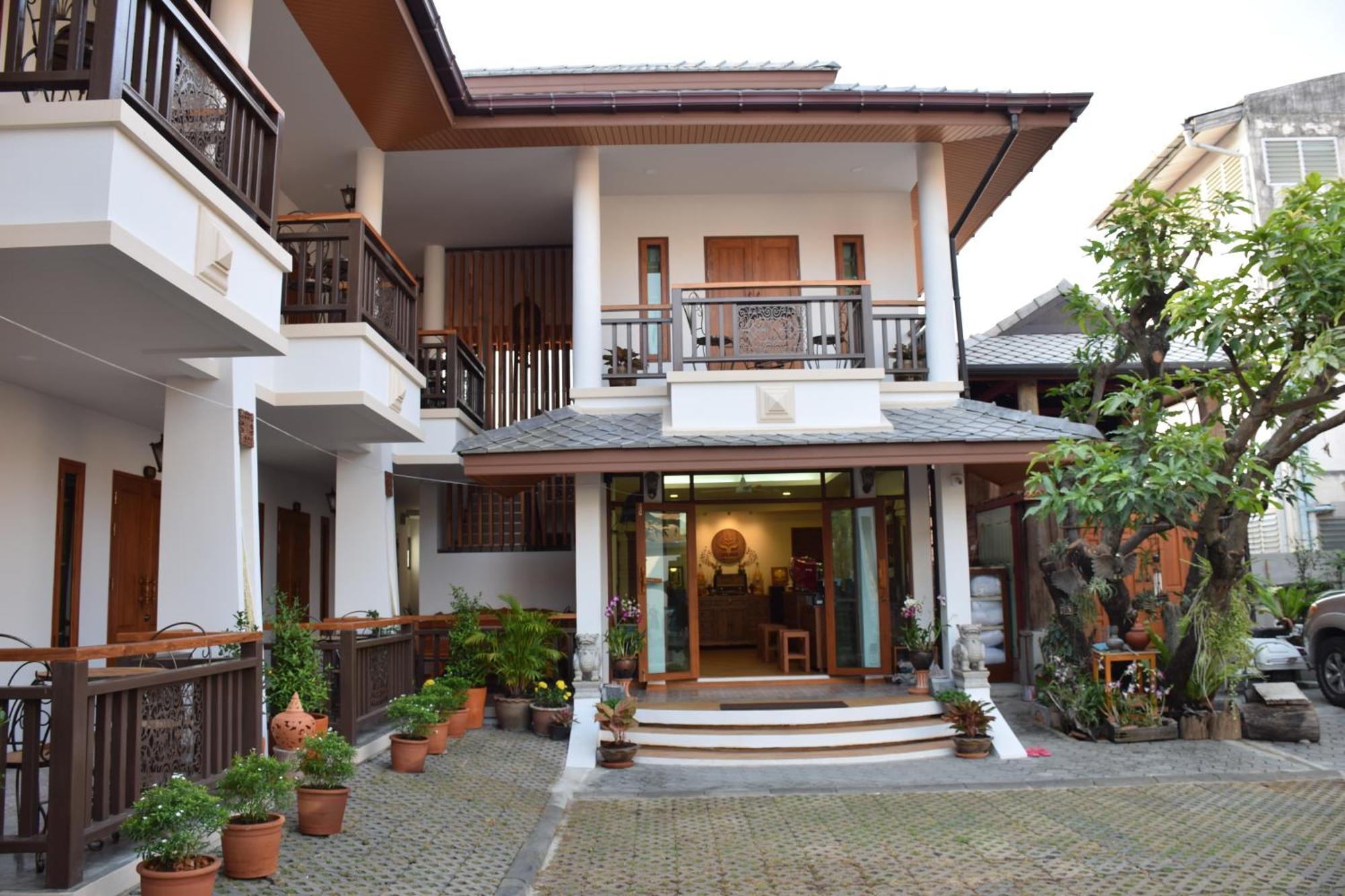 Gordnuea Boutique House Acomodação com café da manhã Chiang Mai Exterior foto