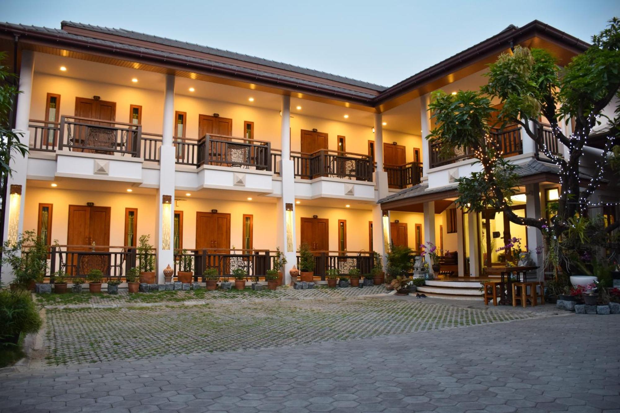 Gordnuea Boutique House Acomodação com café da manhã Chiang Mai Exterior foto